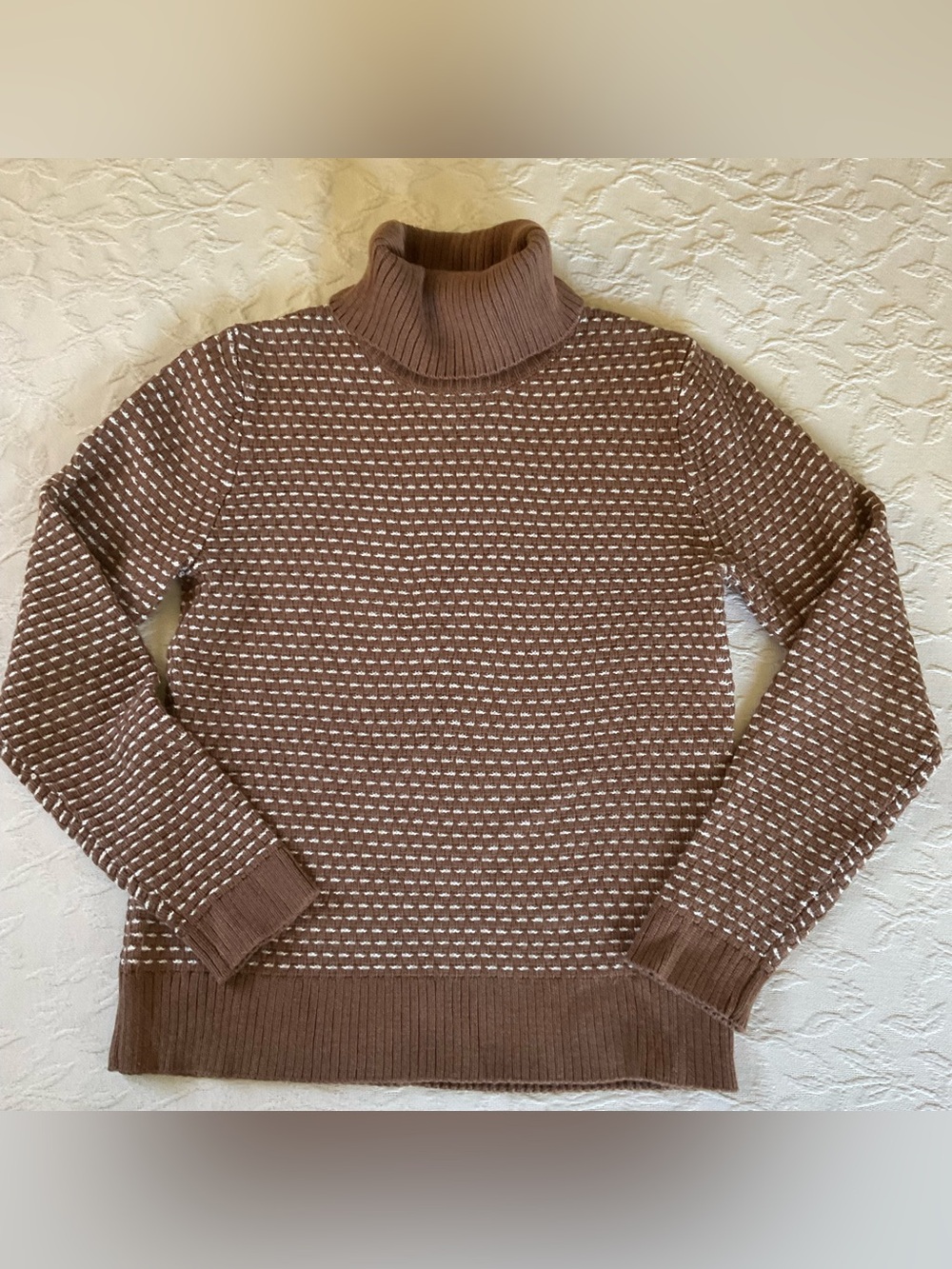 J CREW Brown w/ White Fleck Knit Turtleneck Pullover Sweater.  Woman’s Small